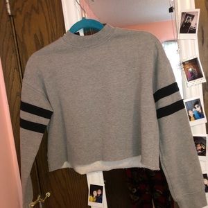 grey crop sweatshirt